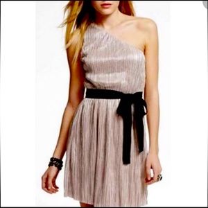 EXPRESS One Shoulder Pleated Dress, like new condition, Size: S